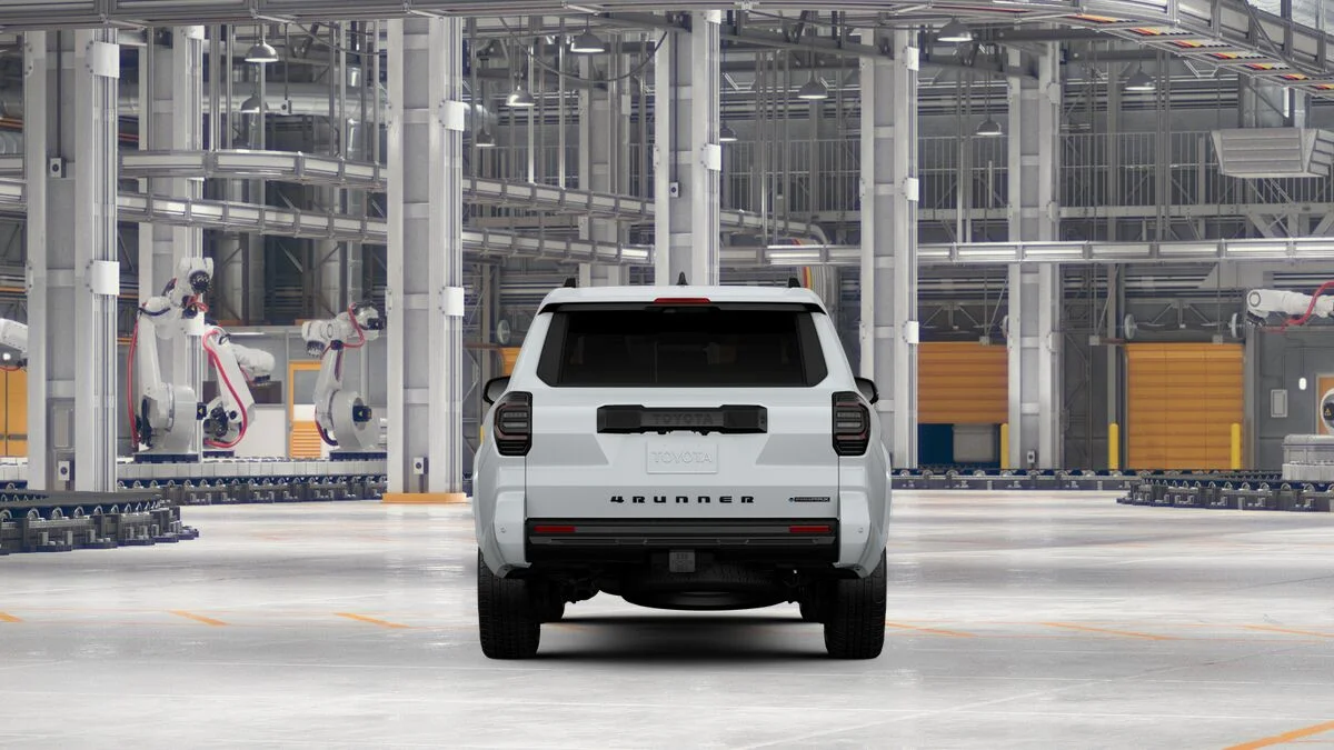 New 2026 Wind Chill Pearl Toyota Platinum image 8