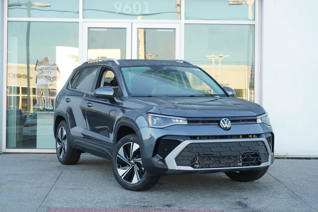 New 2026 Gray Volkswagen 1.5T SE image 2