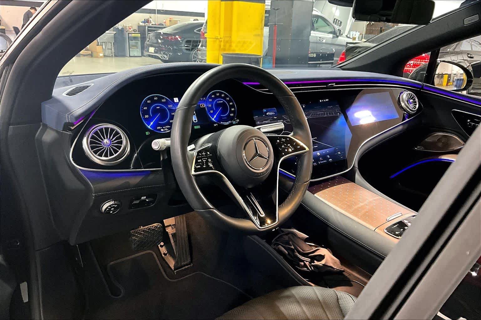 Certified Used 2024 Graphite Grey Metallic Mercedes-Benz EQS 450+ image 16