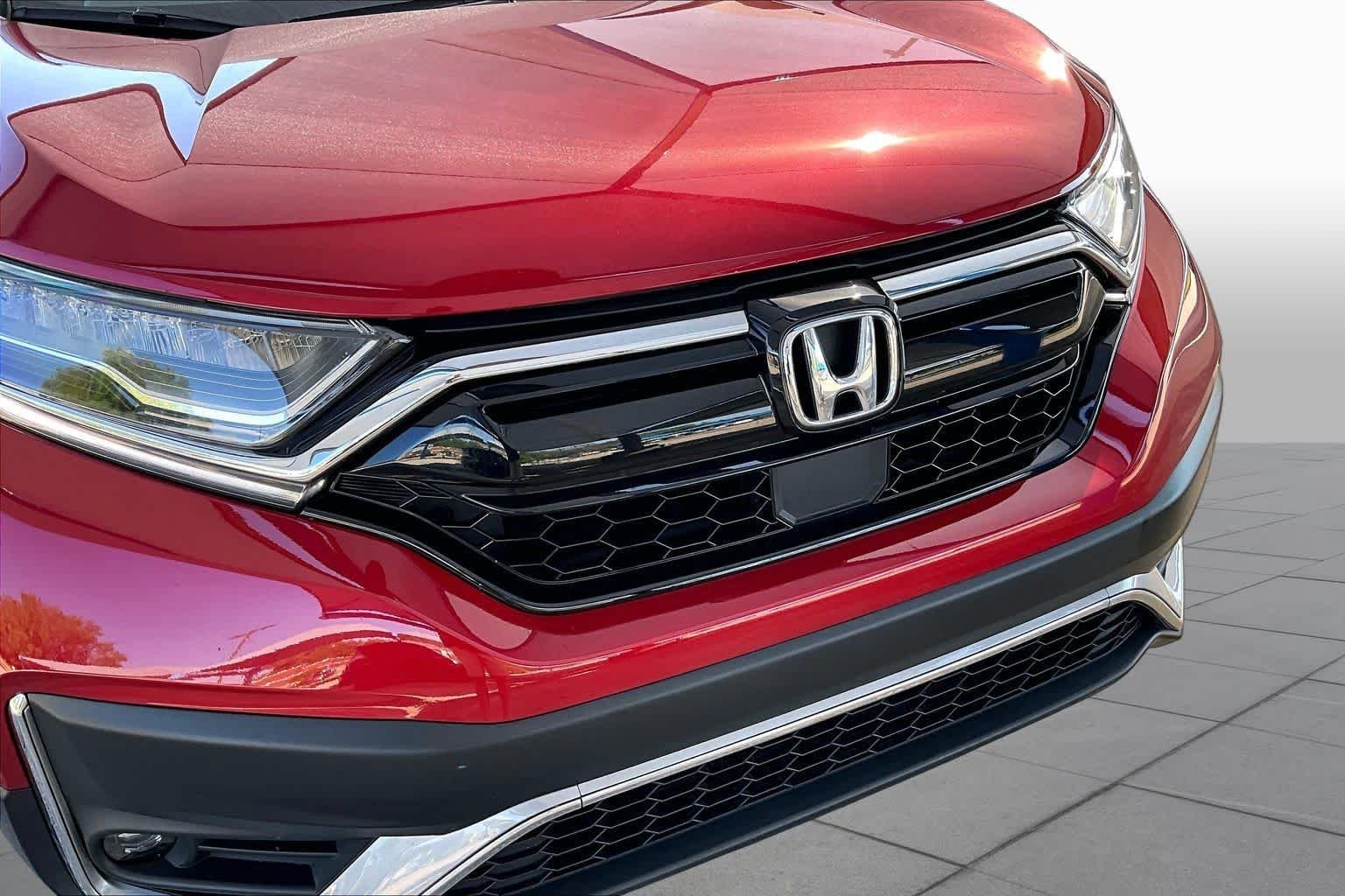 Used 2020 Radiant Red Metallic Honda Touring image 30