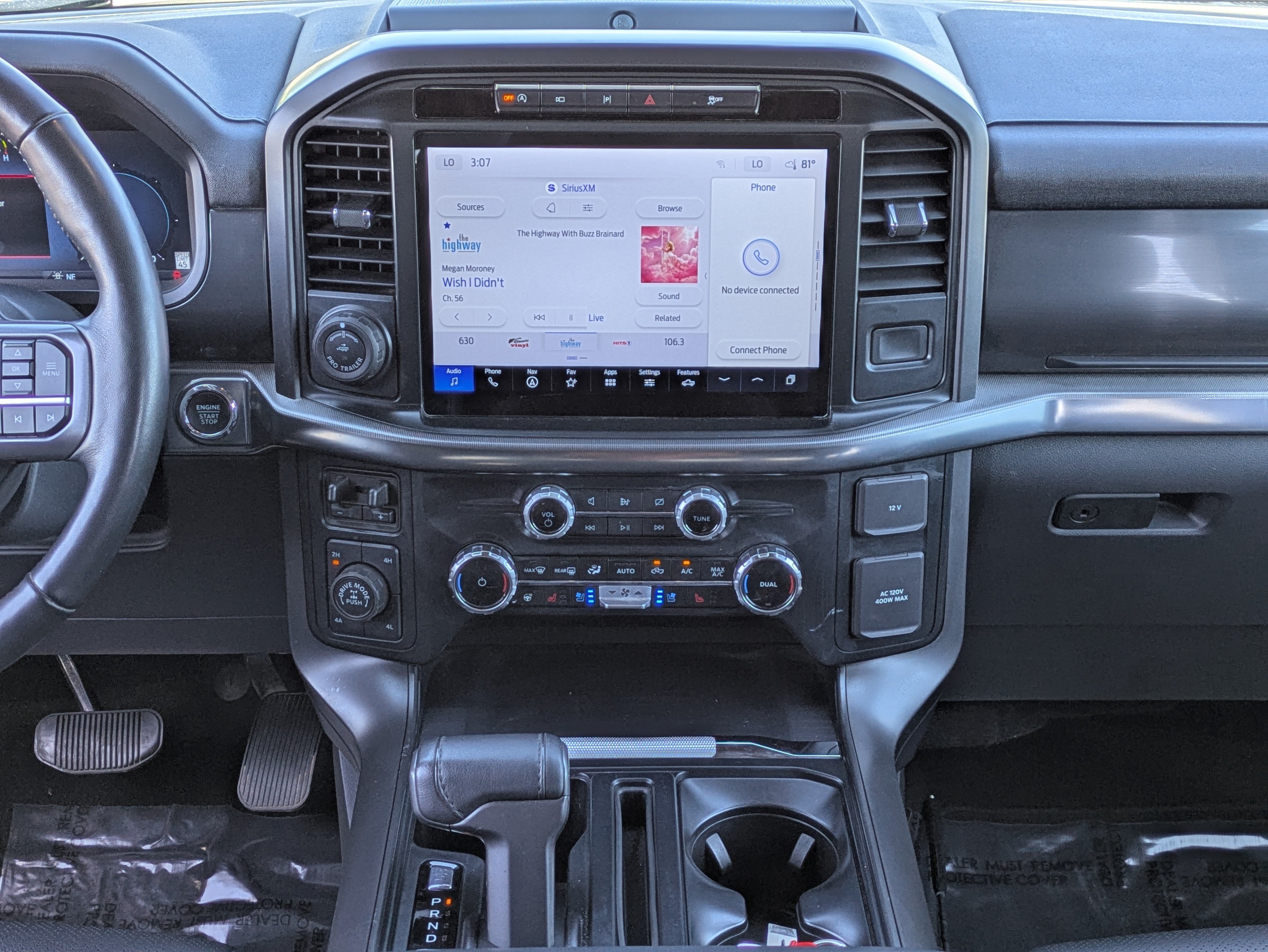 Used 2024 Silver Ford LARIAT image 18
