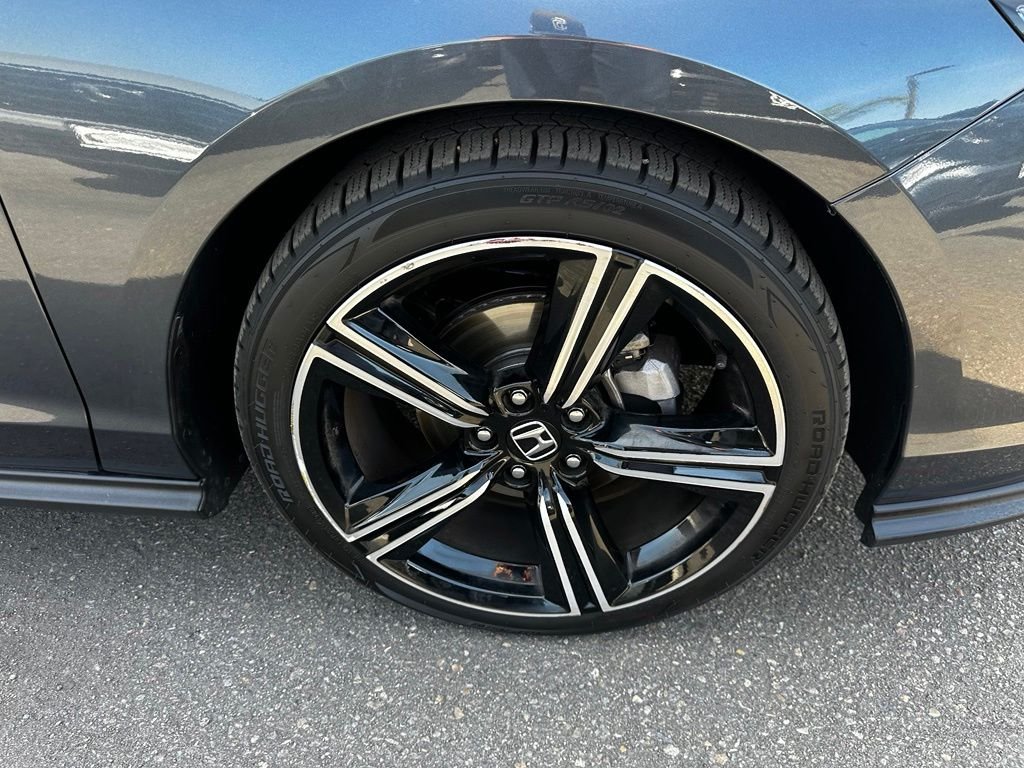 Used 2026 Gray Honda SE image 13