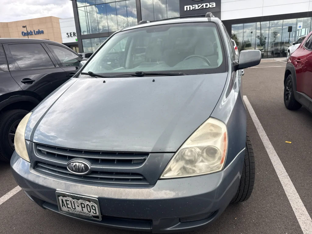 Used 2008 Olive Gray Kia LX image 3