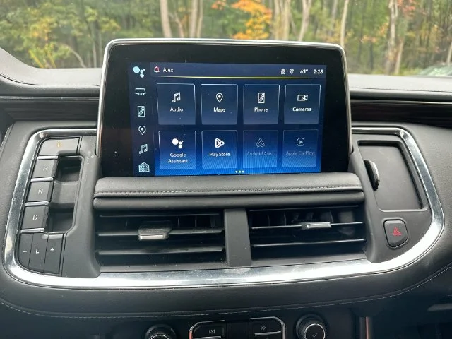 Used 2023 White Chevrolet LT image 22