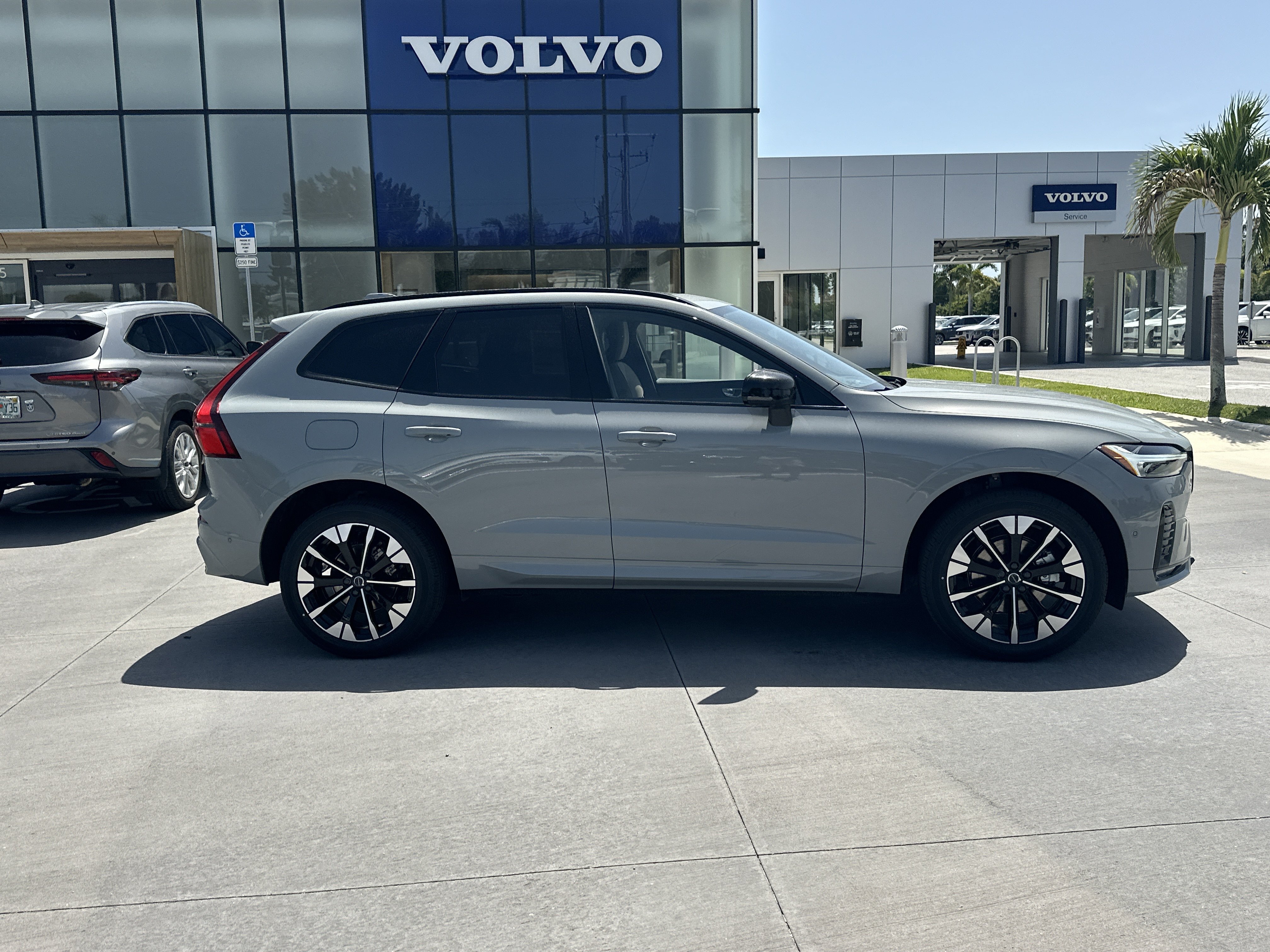 New 2026 Vapour Grey Volvo Plus image 6