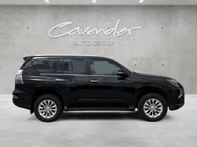 Used 2021 Black Lexus 460 image 17