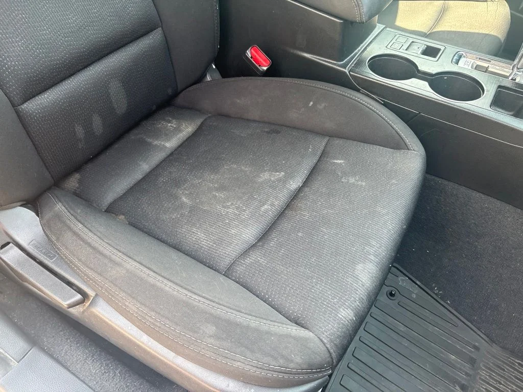 Used 2015 Silver Subaru 2.5i Premium image 27