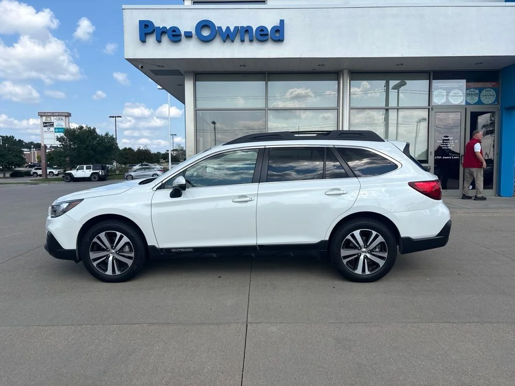 Used 2019 White Subaru 2.5i Limited image 8
