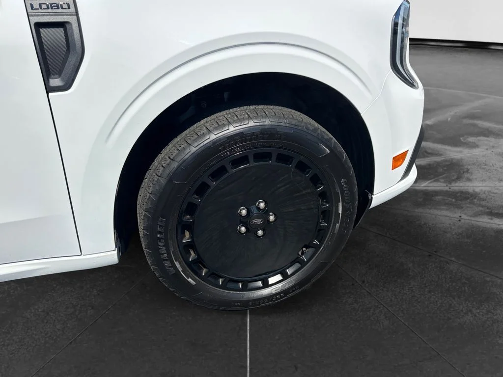 Used 2025 Oxford White Ford Lobo Standard image 14