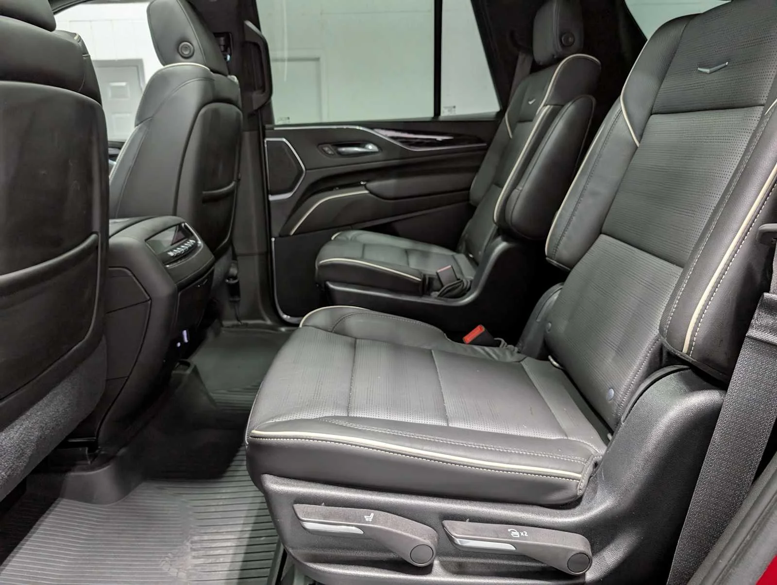 Used 2021 Infrared Tintcoat Cadillac Sport image 25