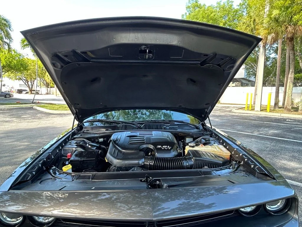 Used 2020 Gray Dodge SXT image 24
