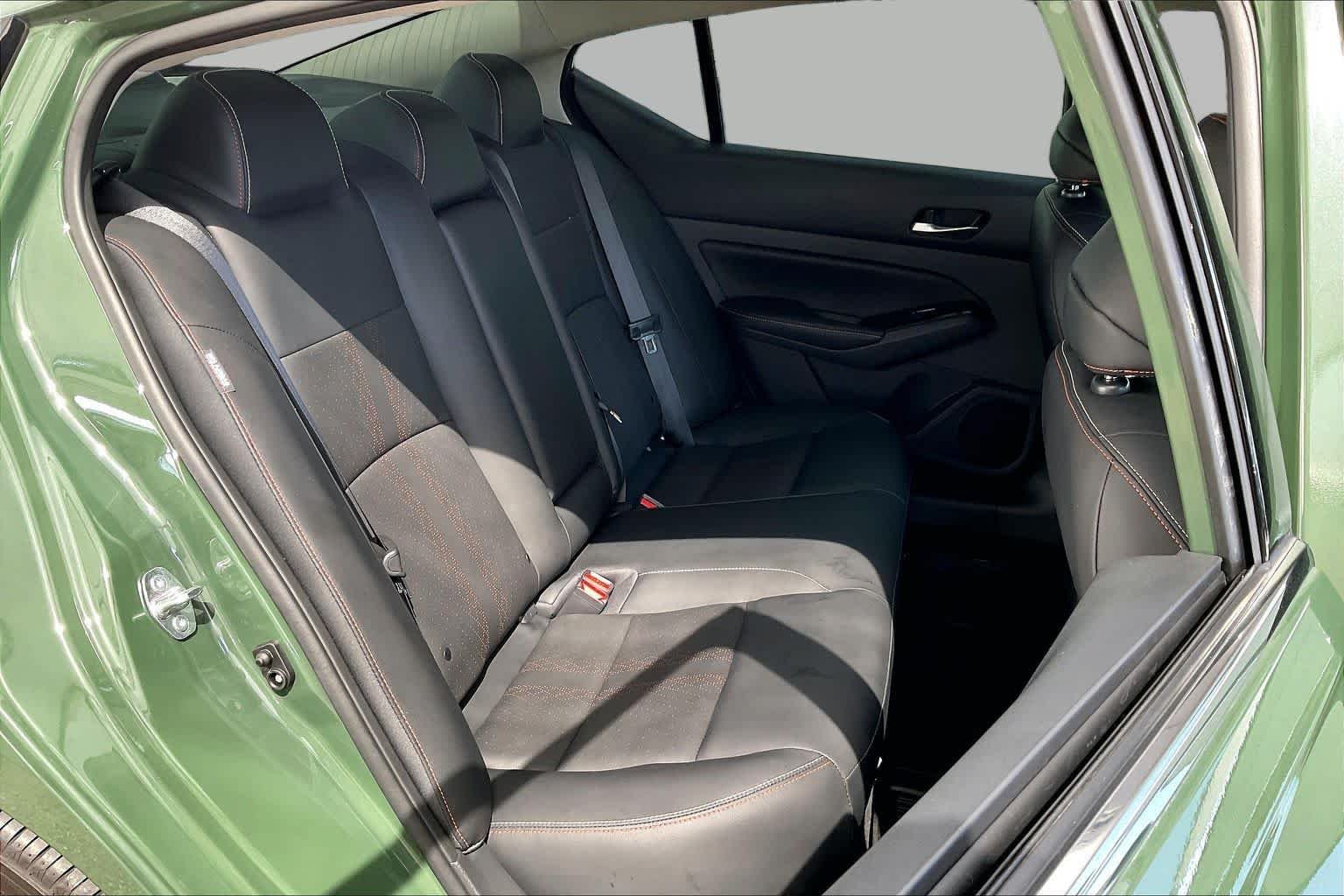 2025 Nissan Altima SR - Photo 20