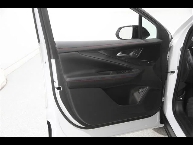 Certified Used 2024 Summit White Chevrolet RS image 4