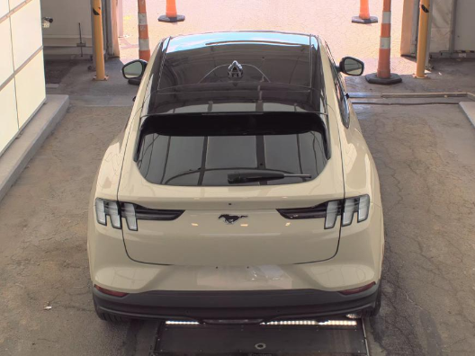 Certified Used 2025 Desert Sand Ford Premium image 6