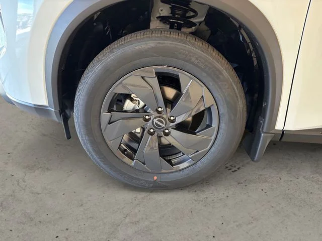 New 2026 White Nissan SV image 15