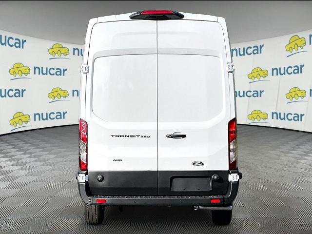 New 2026 Oxford White Ford Base image 17