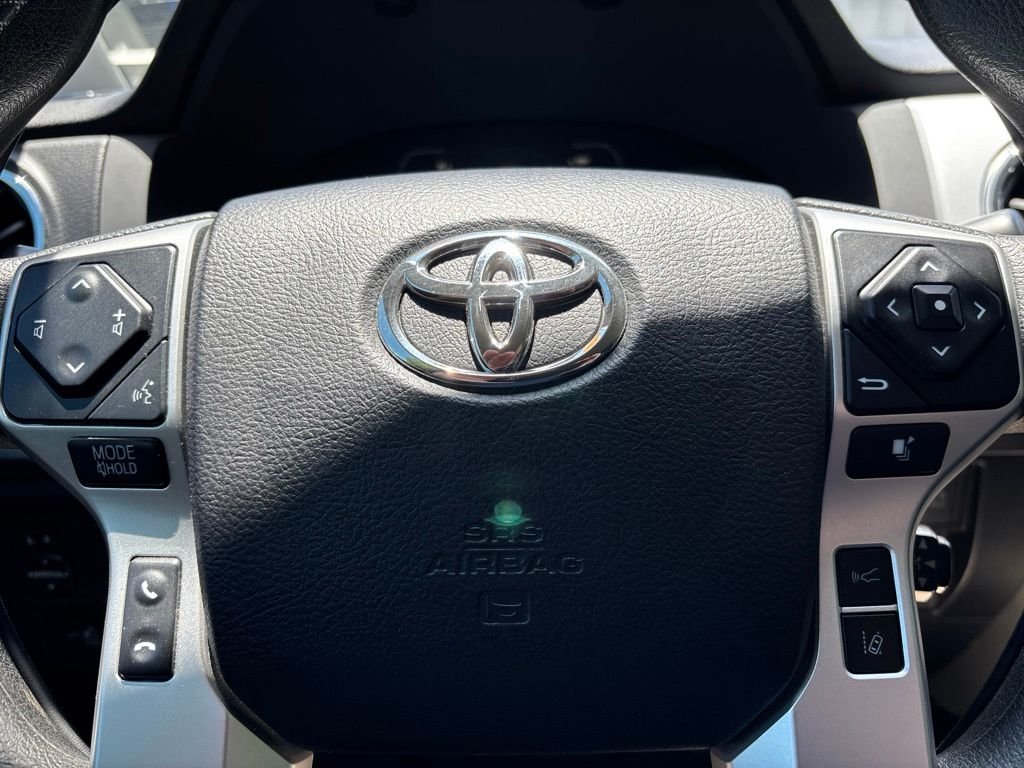Used 2021 White Toyota SR5 image 14