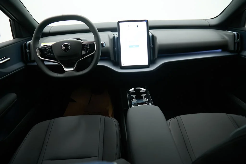 New 2026 Crystal White Volvo Ultra image 23