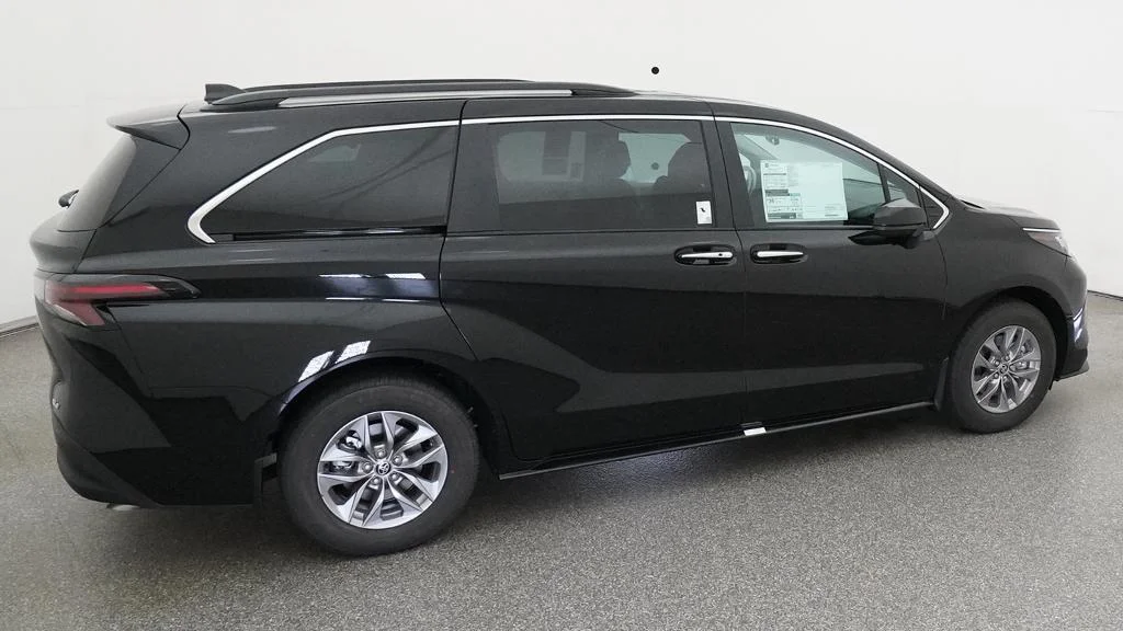 New 2026 Midnight Black Metallic Toyota XLE image 16