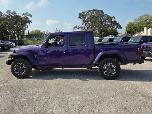 New 2026 Reign Exterior Paint Jeep Sahara image 4