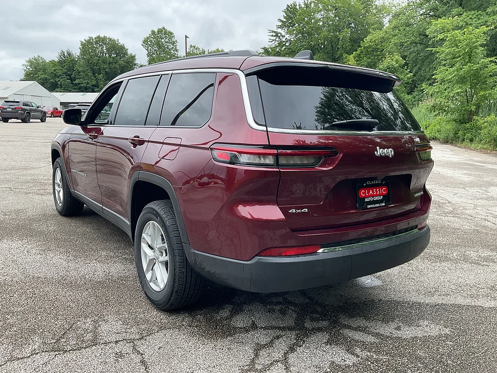 New 2026 Velvet Red Pearlcoat Jeep Altitude 4x4 image 7