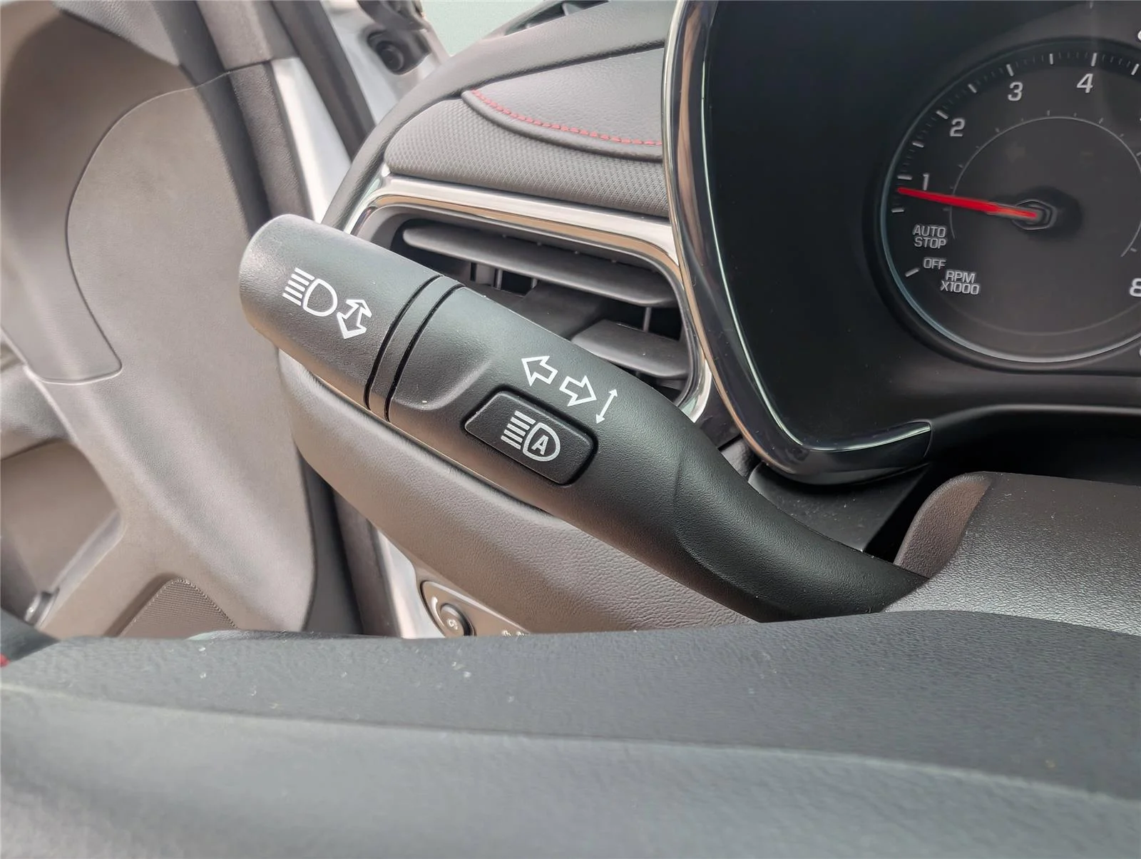 Used 2024 Iridescent Pearl Tricoat Chevrolet RS image 24