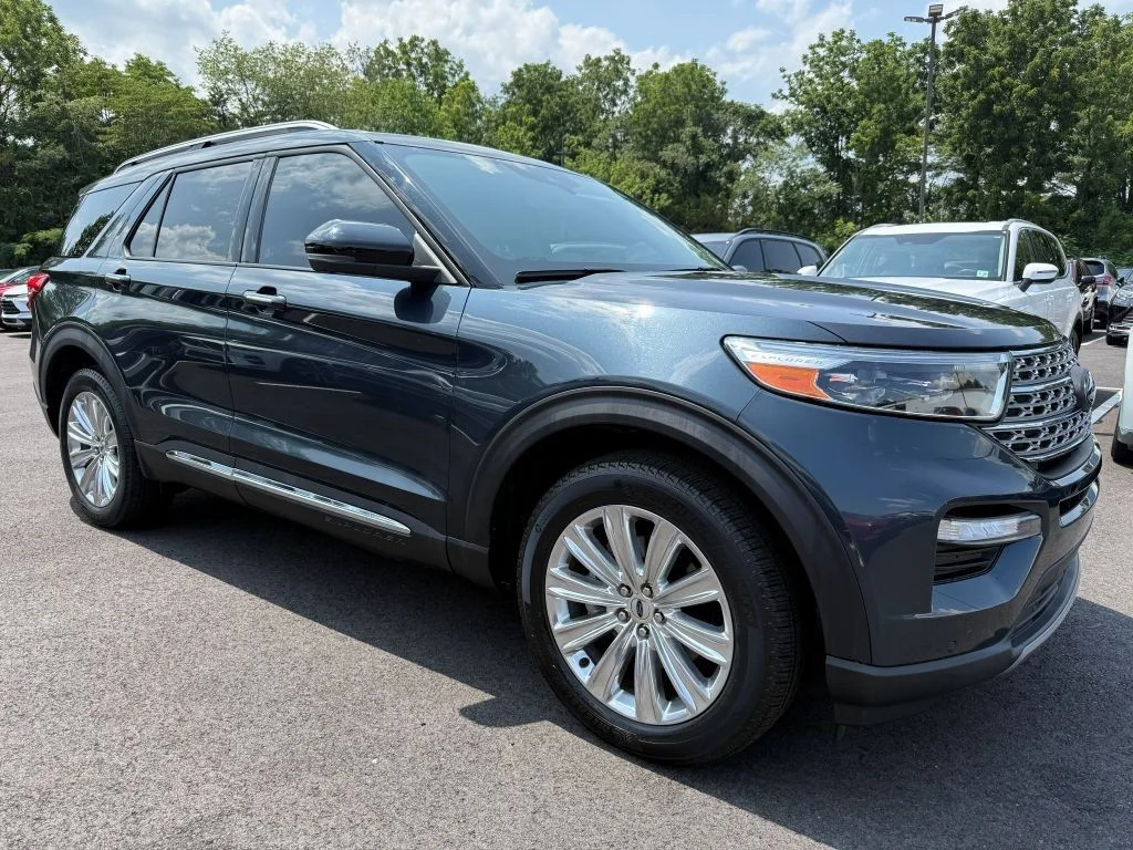 Used 2023 Stone Blue Metallic Ford Limited 4WD image 2