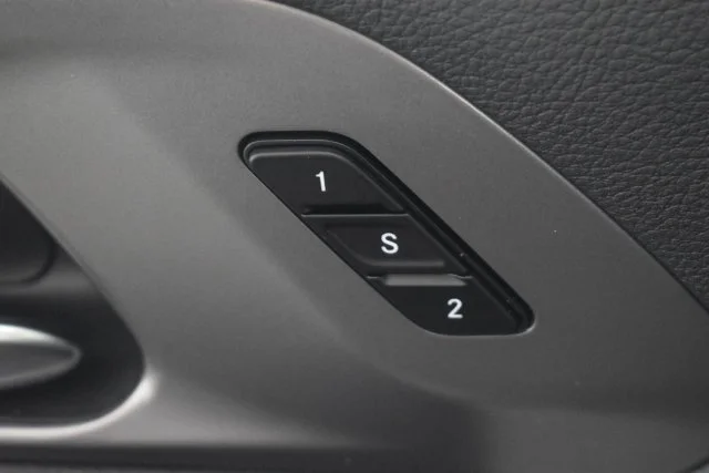 New 2026 Diamond Black Crystal Pearl-Coat Exterior Paint Chrysler Select image 21