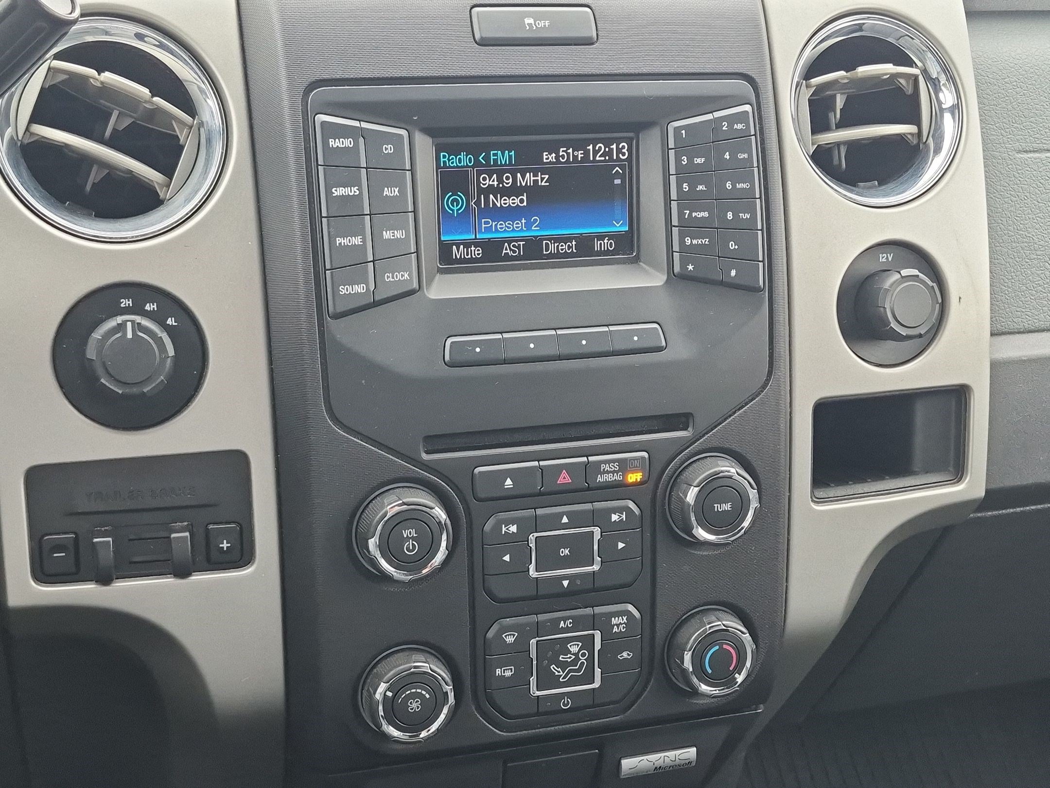 Used 2013 Blue Ford XLT image 23