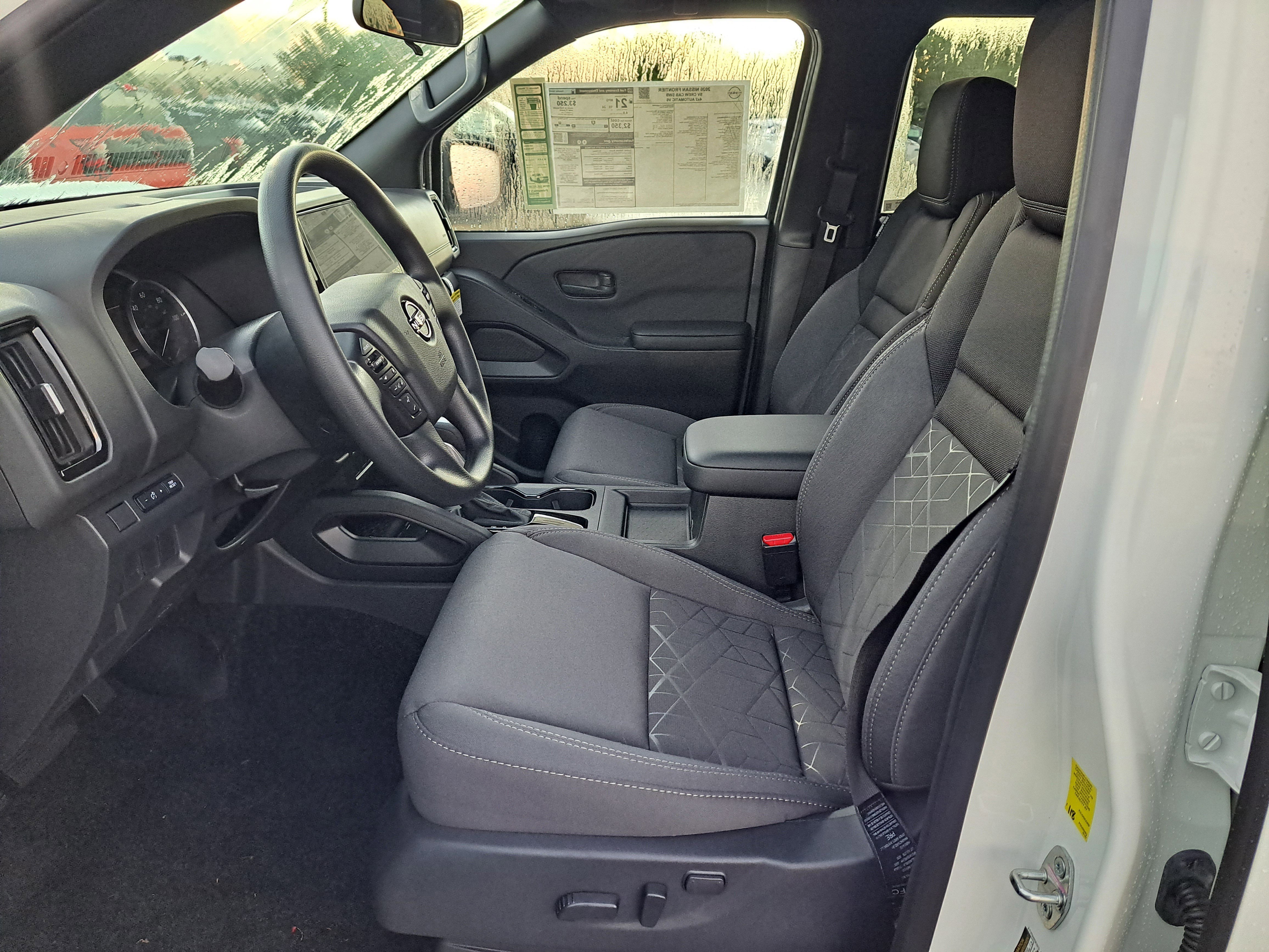 2026 Nissan Frontier SV - Photo 7