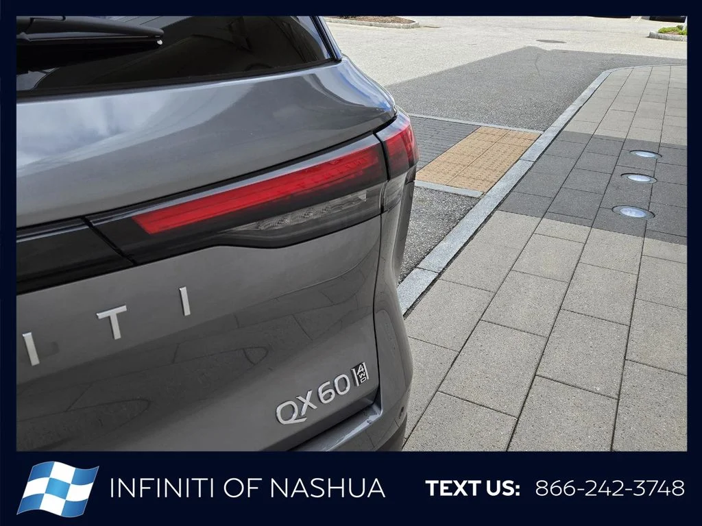 New 2027 GRAPHITE SHADOW INFINITI Luxe AWD image 13