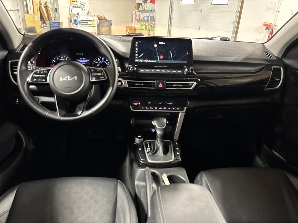 Used 2023 Blue Kia EX image 10