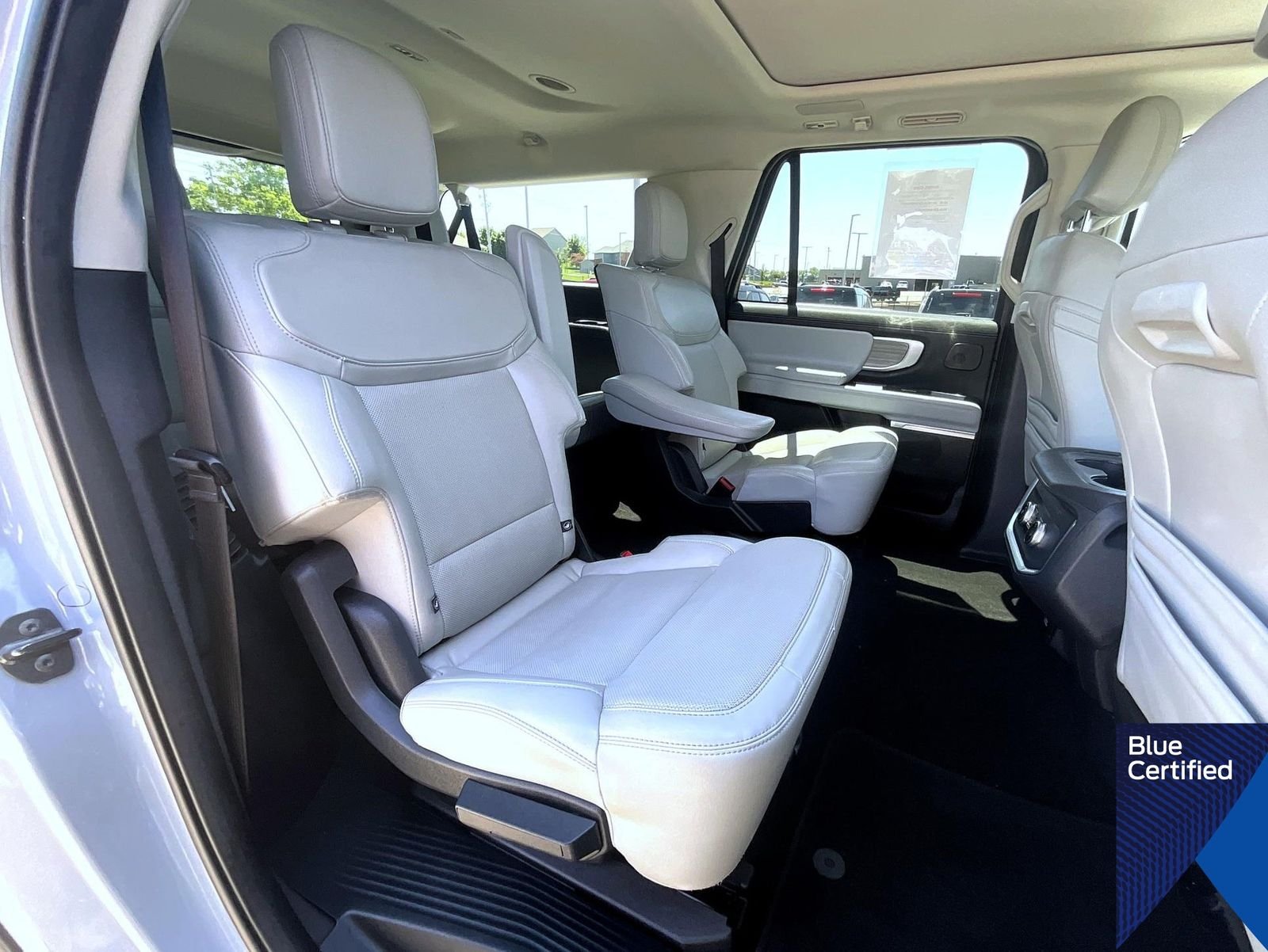 Certified Used 2025 Gray Metallic Ford Platinum image 19