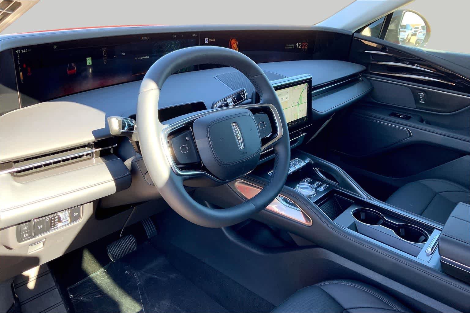 New 2026 Red Carpet Metallic Tinted Clearcoat Lincoln Premiere image 8