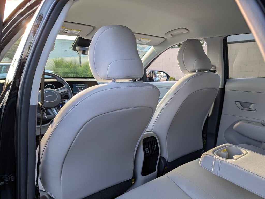 2024 Hyundai Kona EV SEL - Photo 13