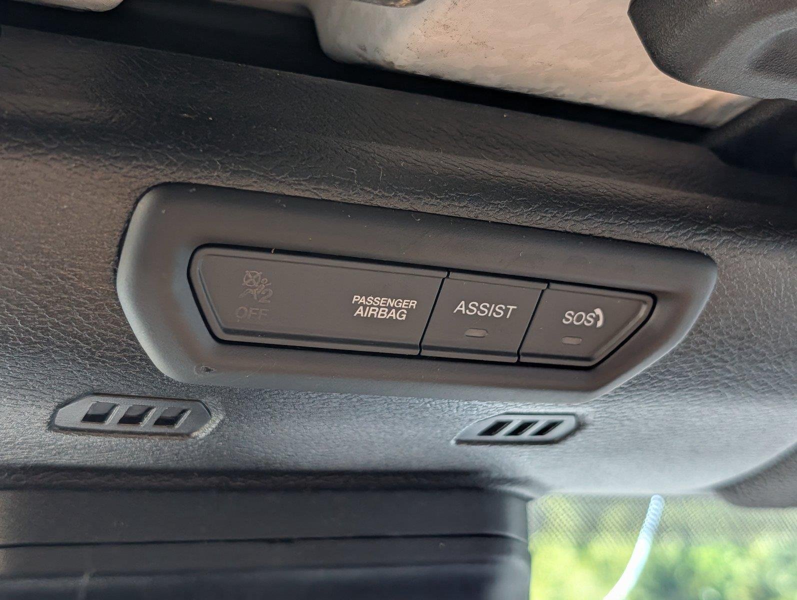 Used 2020 Sting-Gray Clearcoat Jeep Rubicon image 27