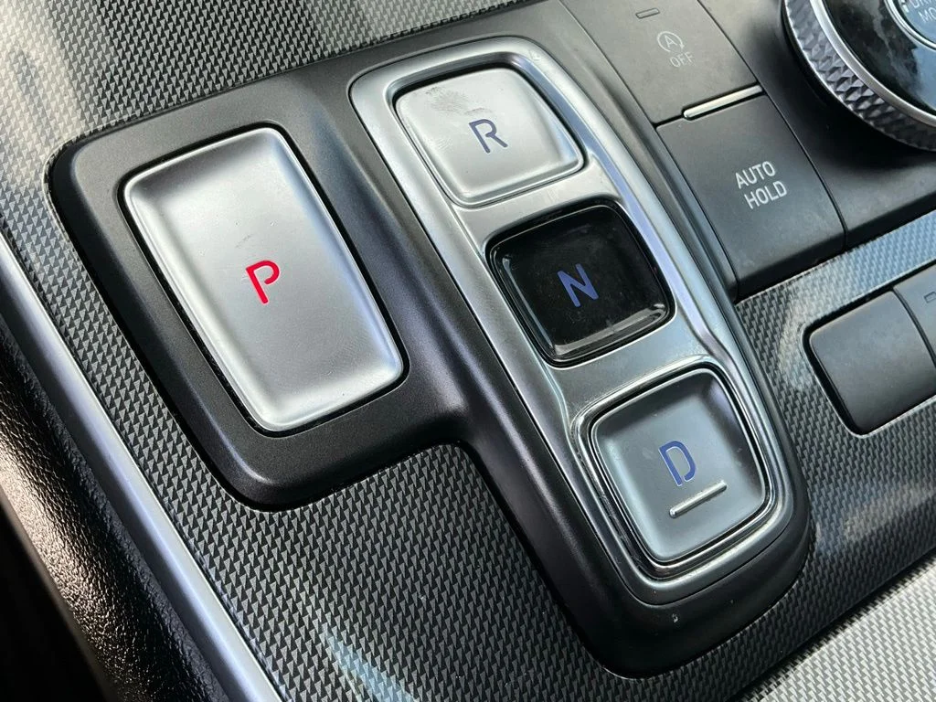 Used 2022 Silver Hyundai XRT image 37