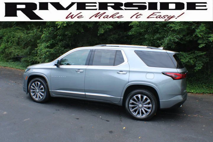 Used 2023 Sterling Gray Metallic Chevrolet Premier image 3