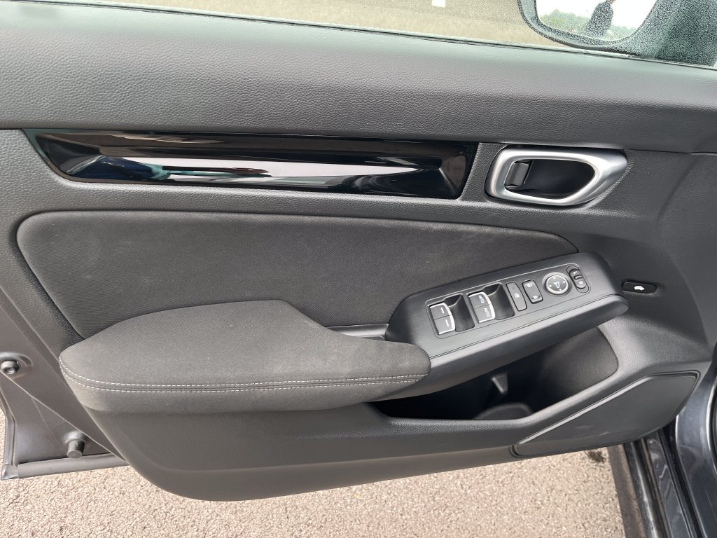 Used 2025 Gray Honda Sport Touring image 11