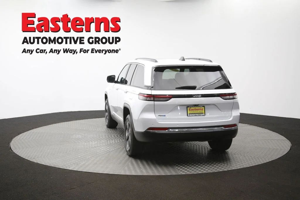 Used 2022 White Jeep 4xe image 40