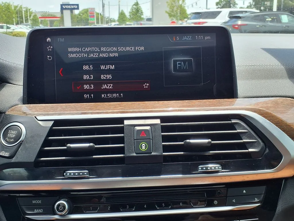 Used 2019 White BMW sDrive30i image 32