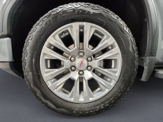 Used 2024 Silver GMC Denali image 14