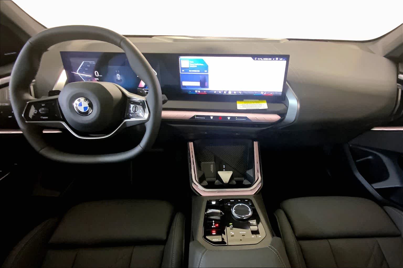 New 2026 Mineral White Metallic BMW 30 xDrive image 5