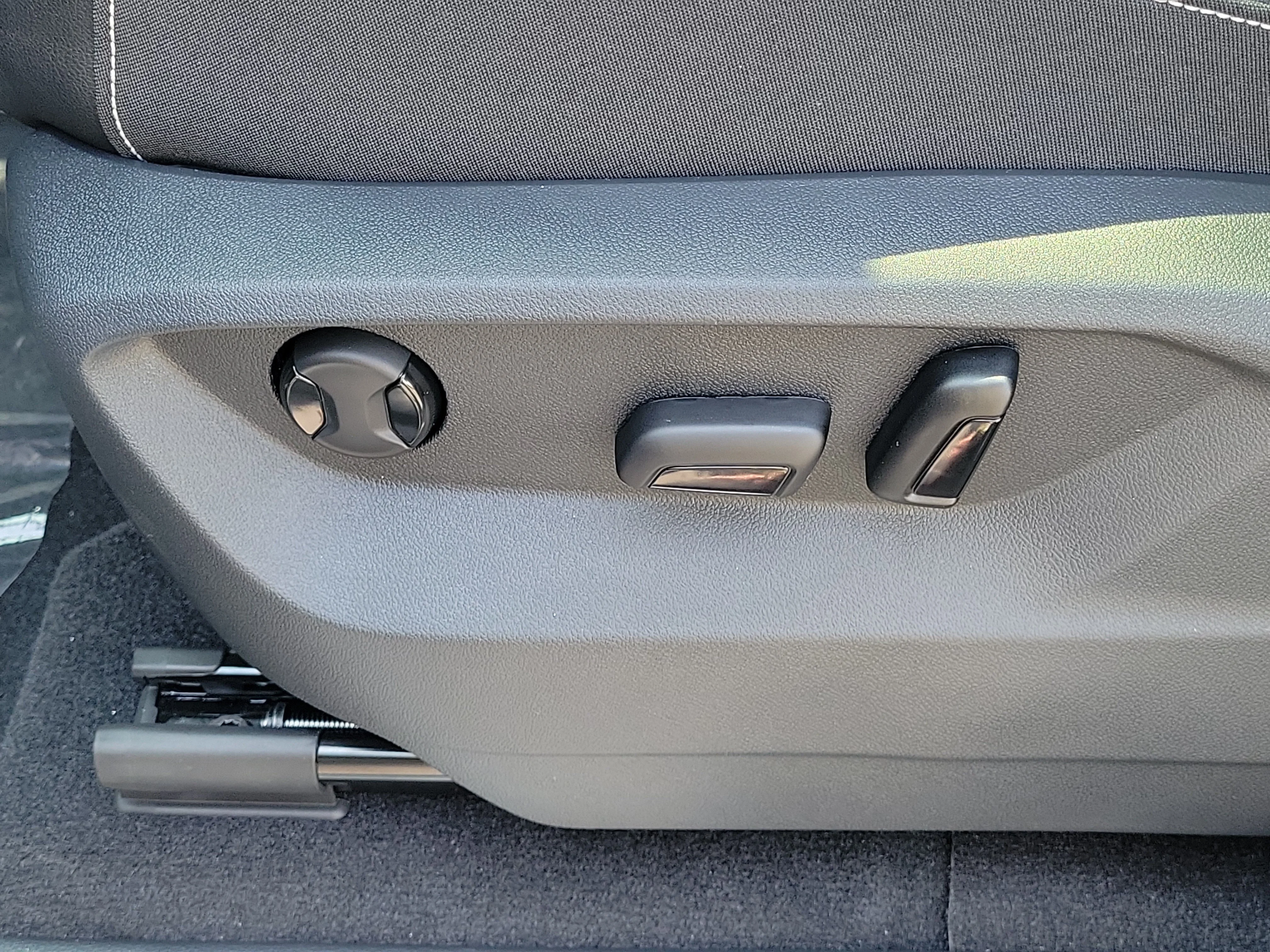 New 2026 Gray Volkswagen SE w/Technology image 19