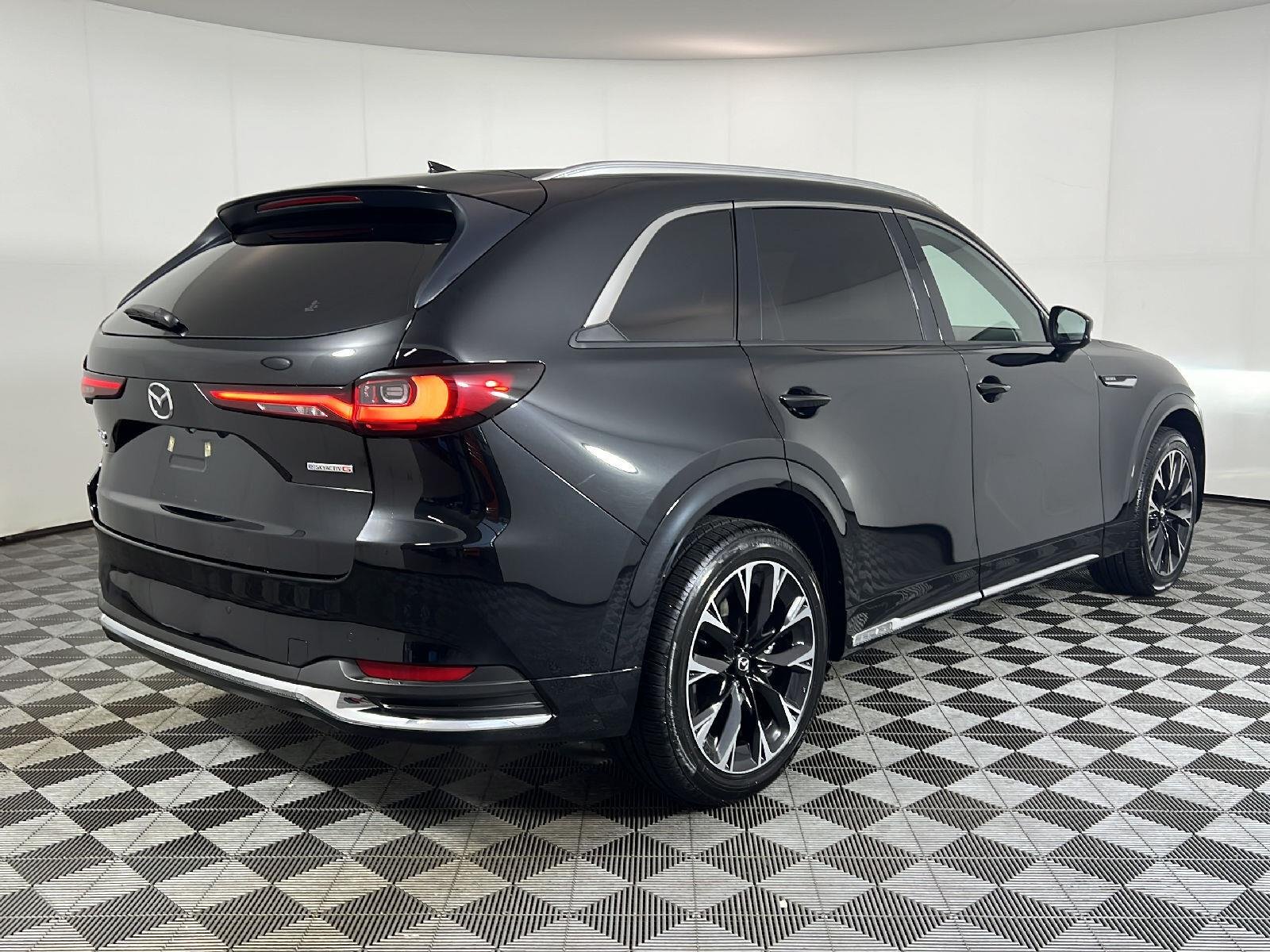 Used 2025 Jet Black Mica Mazda S Premium Plus Package image 5