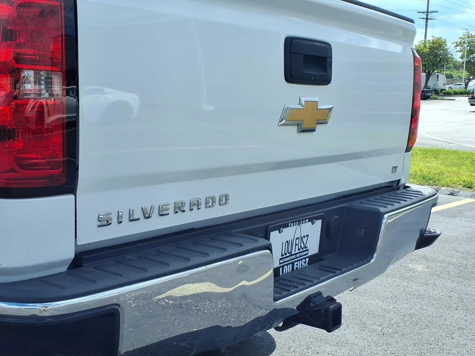 Used 2018 Summit White Chevrolet LT image 33