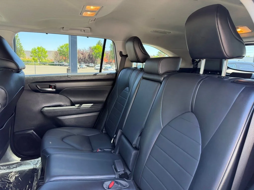 2021 Toyota Highlander XLE - Photo 29
