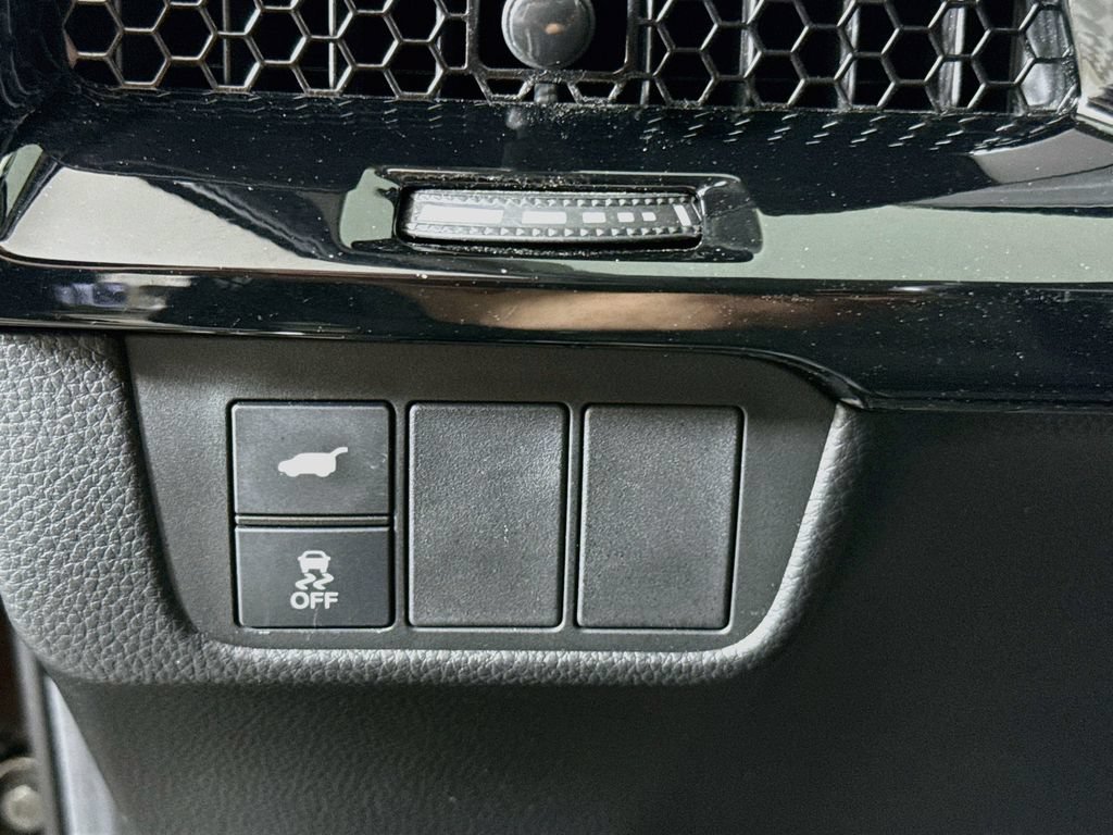 Used 2024  Honda EX-L image 10