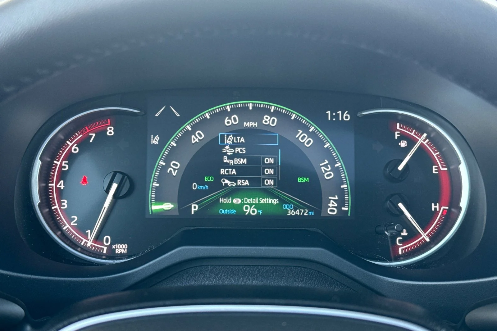 Used 2025 Beige Toyota XLE Premium image 33