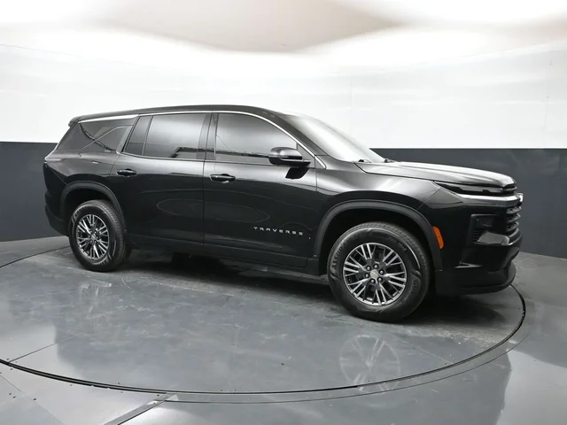2024 Chevrolet Traverse LS